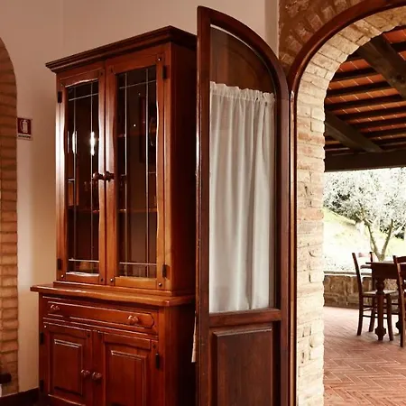 Borgo Il Castagno Country house *